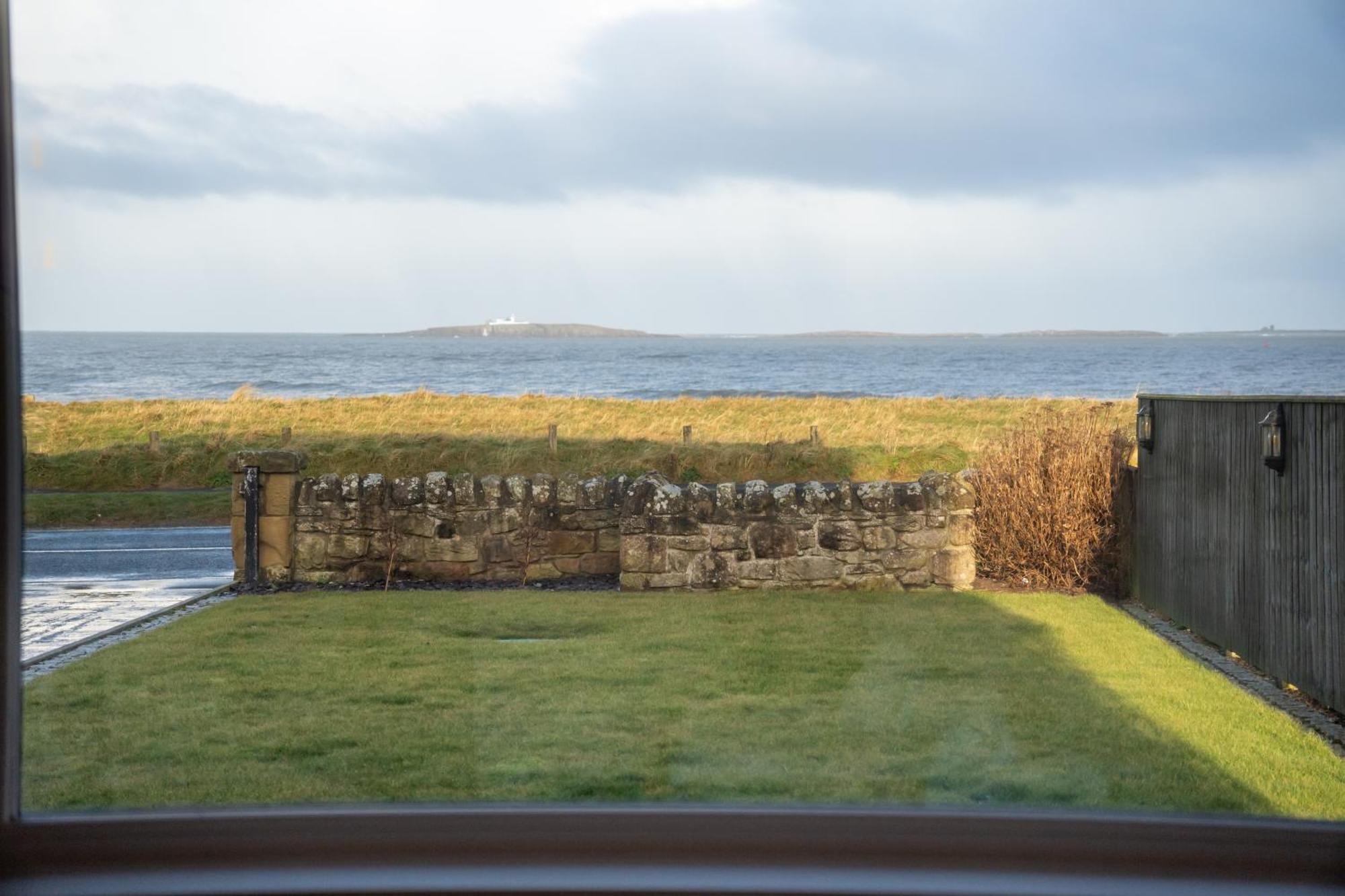 Vila Seaview House Seahouses Exteriér fotografie